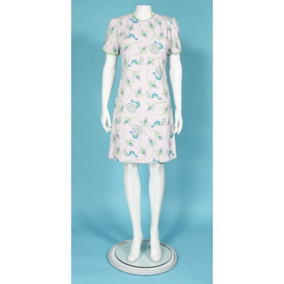 Vtg 60s THE VESTED GENTRESS Blue Green Peacock Print on Lavender Dress Sz 6 /703 - Picture 2 of 7